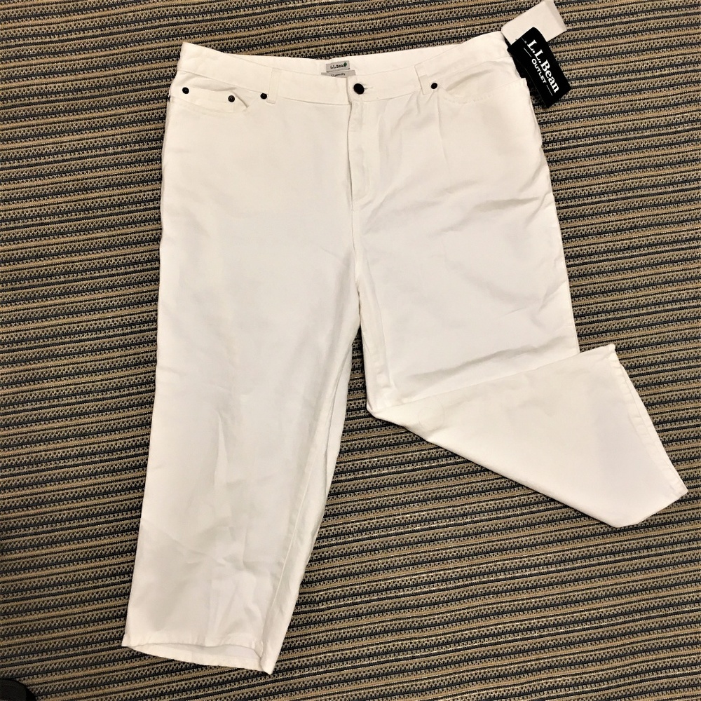 LL BEAN Wht Crop Jeans Sz 20